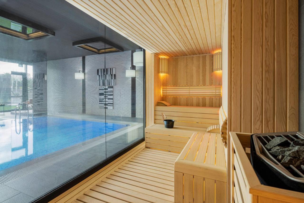Отель Movenpick Living Istanbul Camlivadi Экстерьер фото