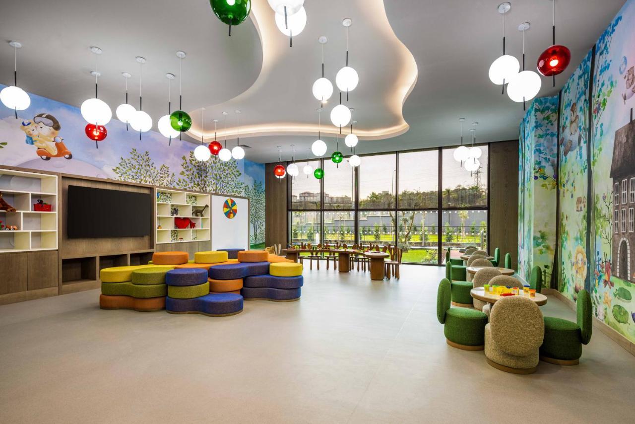 Отель Movenpick Living Istanbul Camlivadi Экстерьер фото