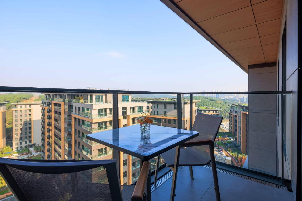 Отель Movenpick Living Istanbul Camlivadi Экстерьер фото