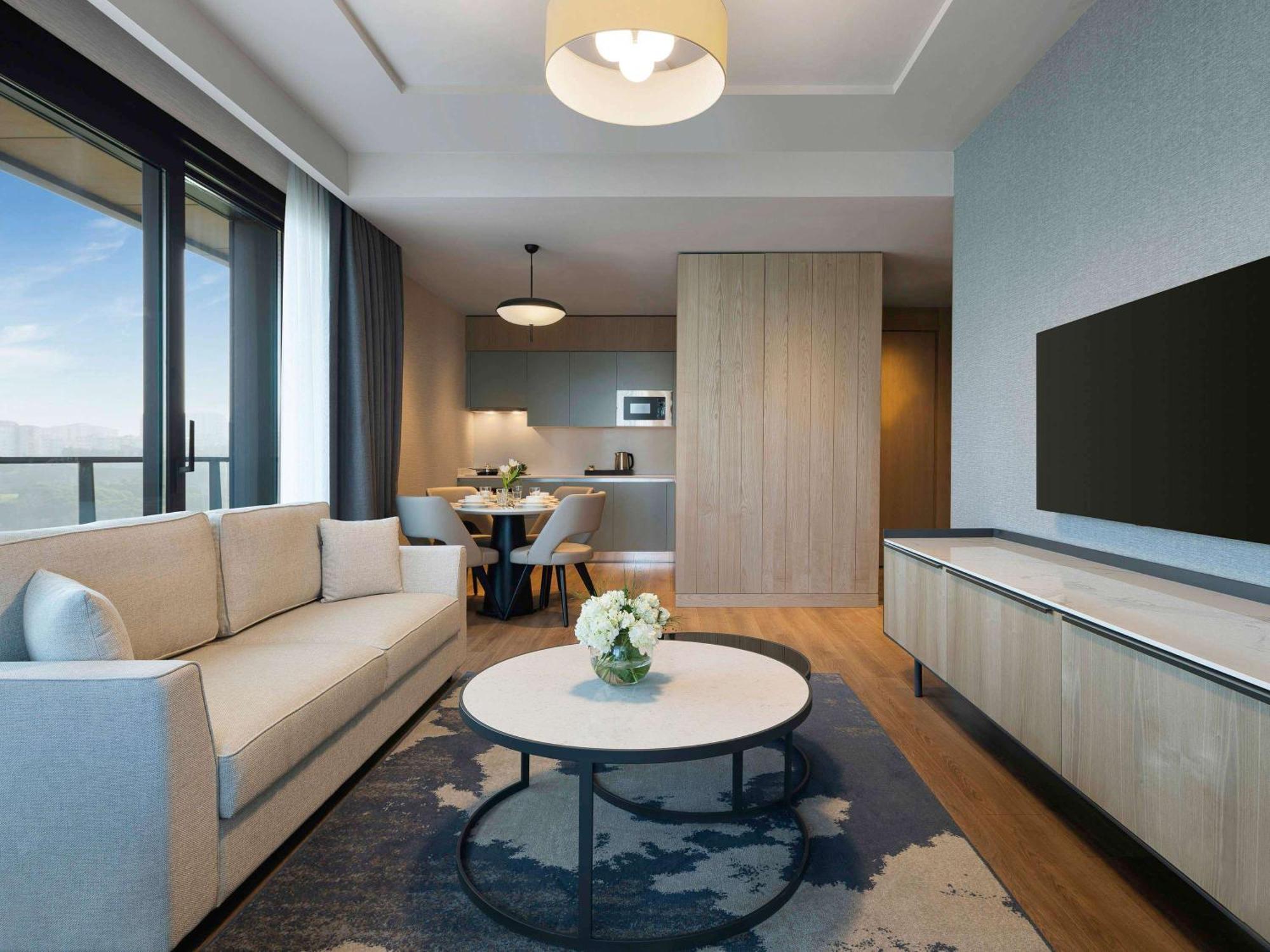 Отель Movenpick Living Istanbul Camlivadi Экстерьер фото